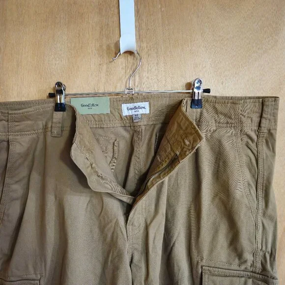NWST Goodfellow & Co Cargo Short  Mens 42  Khaki Brown - Picture 2 of 8